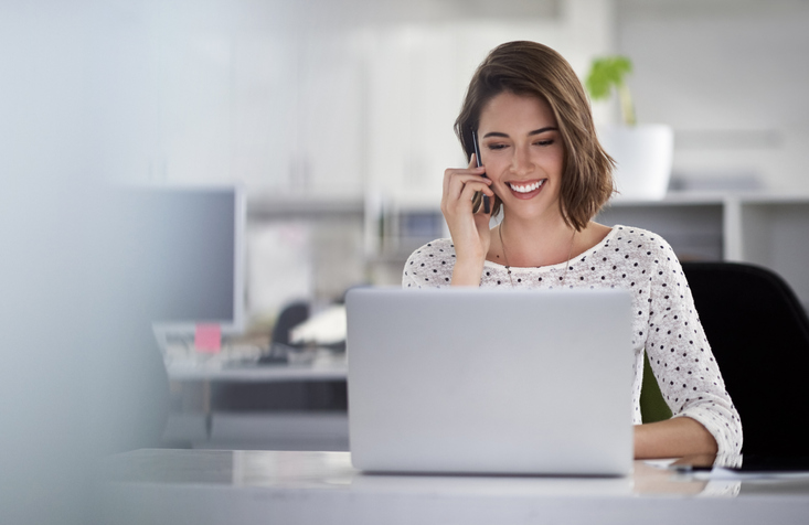 girl on laptop