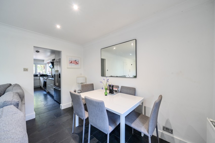 Images for Lyndhurst Rise, Chigwell