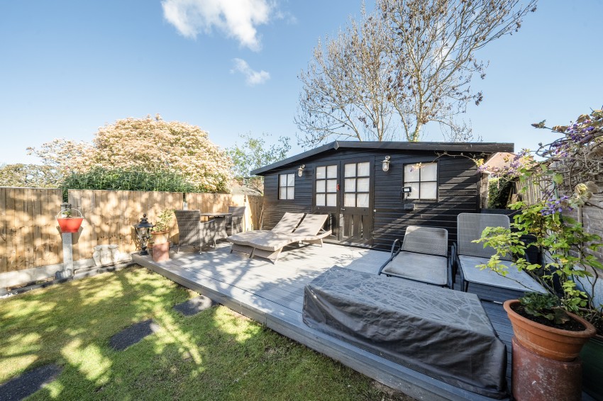 Images for Lyndhurst Rise, Chigwell