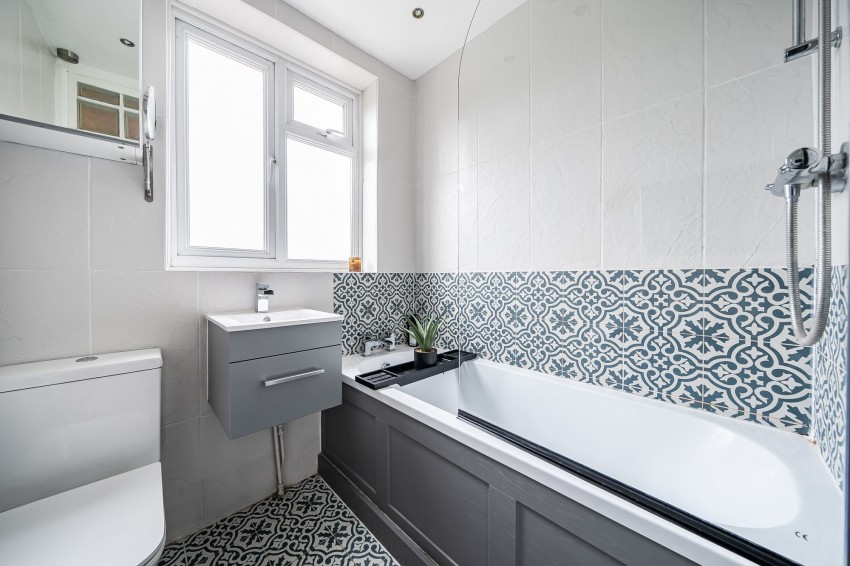 Images for Amery Gardens, Romford, RM2