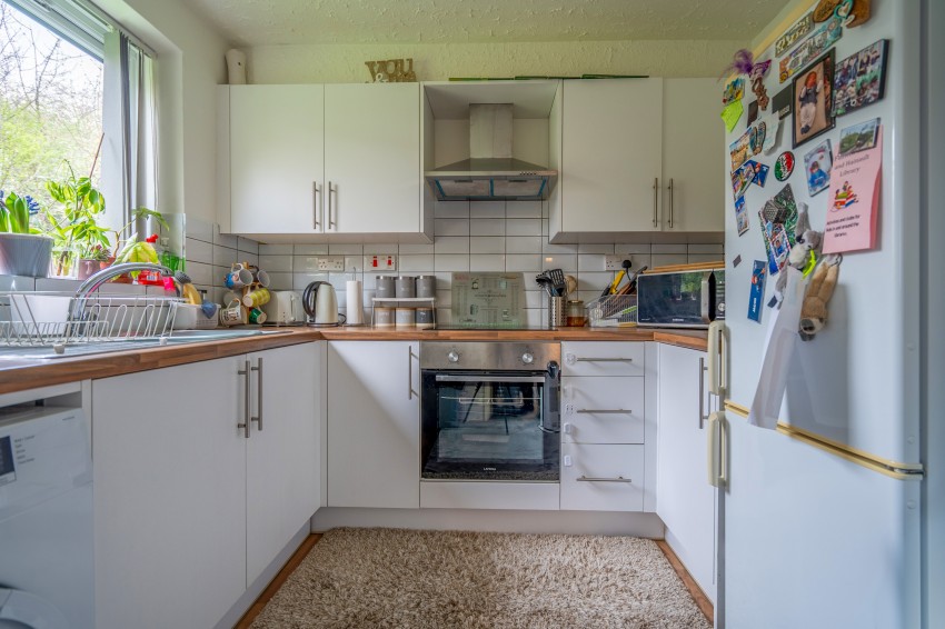 Images for Dellow Close, Ilford