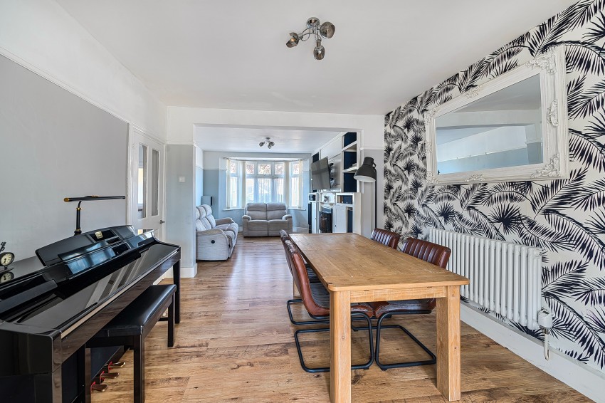 Images for Rosslyn Avenue, Romford