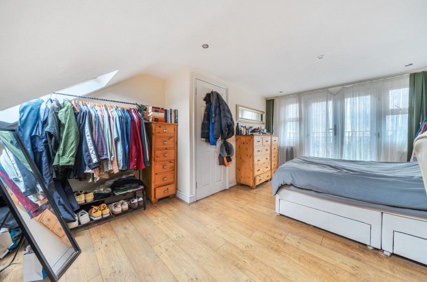 Images for Overton Road, London