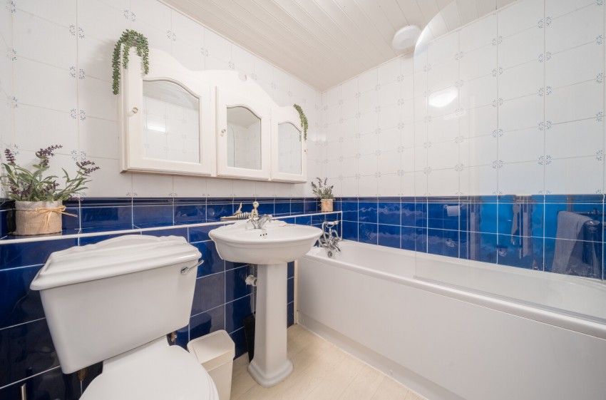 Images for Willowmead, Chigwell