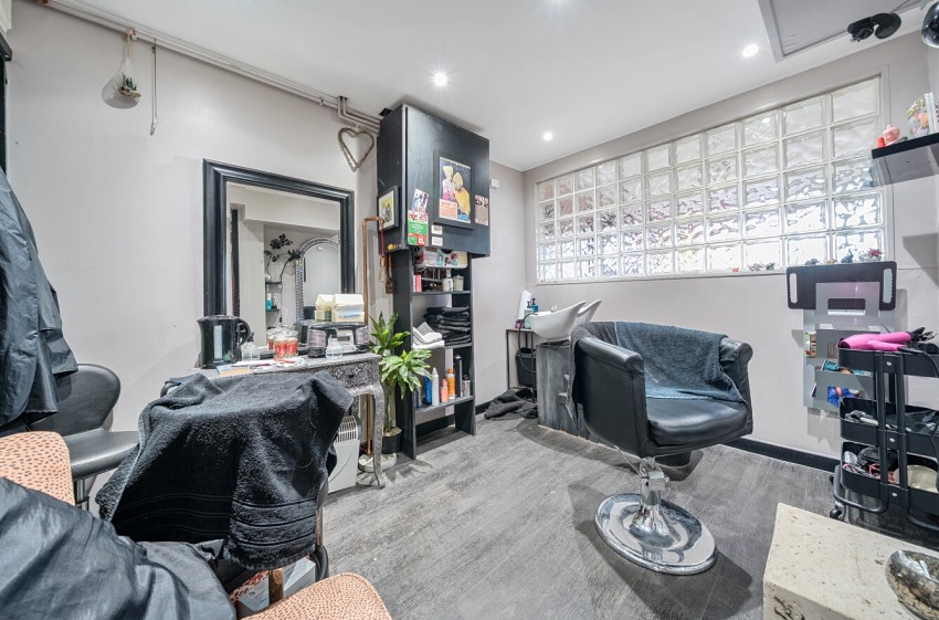 Images for Willowmead, Chigwell