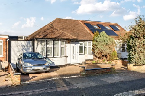 View Full Details for Strafford Avenue, Ilford