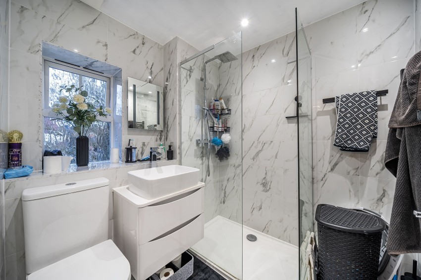 Images for Greenwich Way, Waltham Abbey