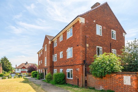 View Full Details for Blackmore Road, Buckhurst Hill, IG9