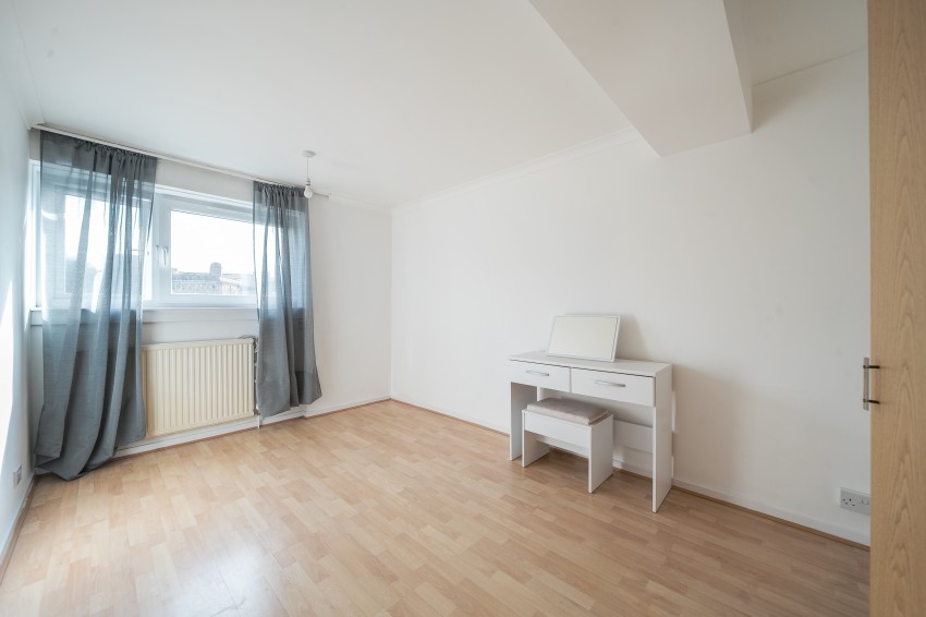 Images for Datchworth Court, 30 Queens Drive, London