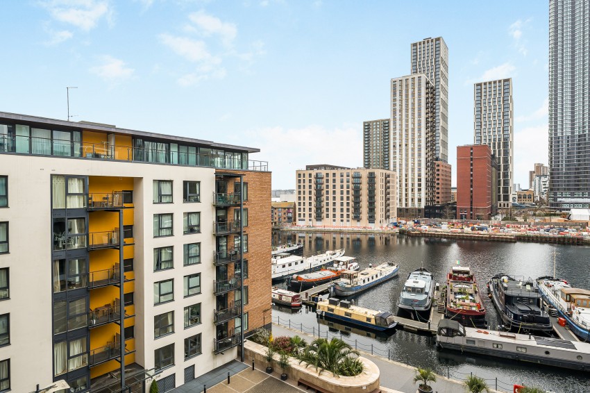 Images for Boardwalk Place, London